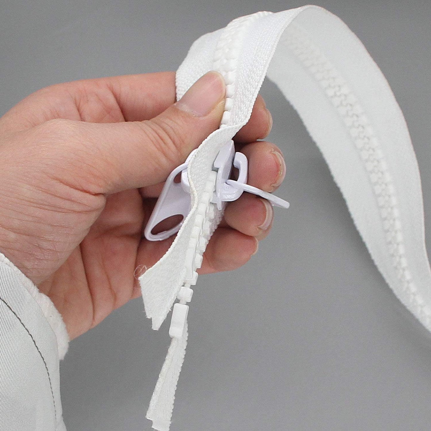 Leekayer 2PCS #10 30 Inch Heavy Duty Zippers for Sewing Separating Large Plastic Zippers White Tape with Double Pull Tab Slider, Sleeping Bag, Boat, Canvas, Cover, Trampoline, Dog Bed,Tent (30" 2pcs)