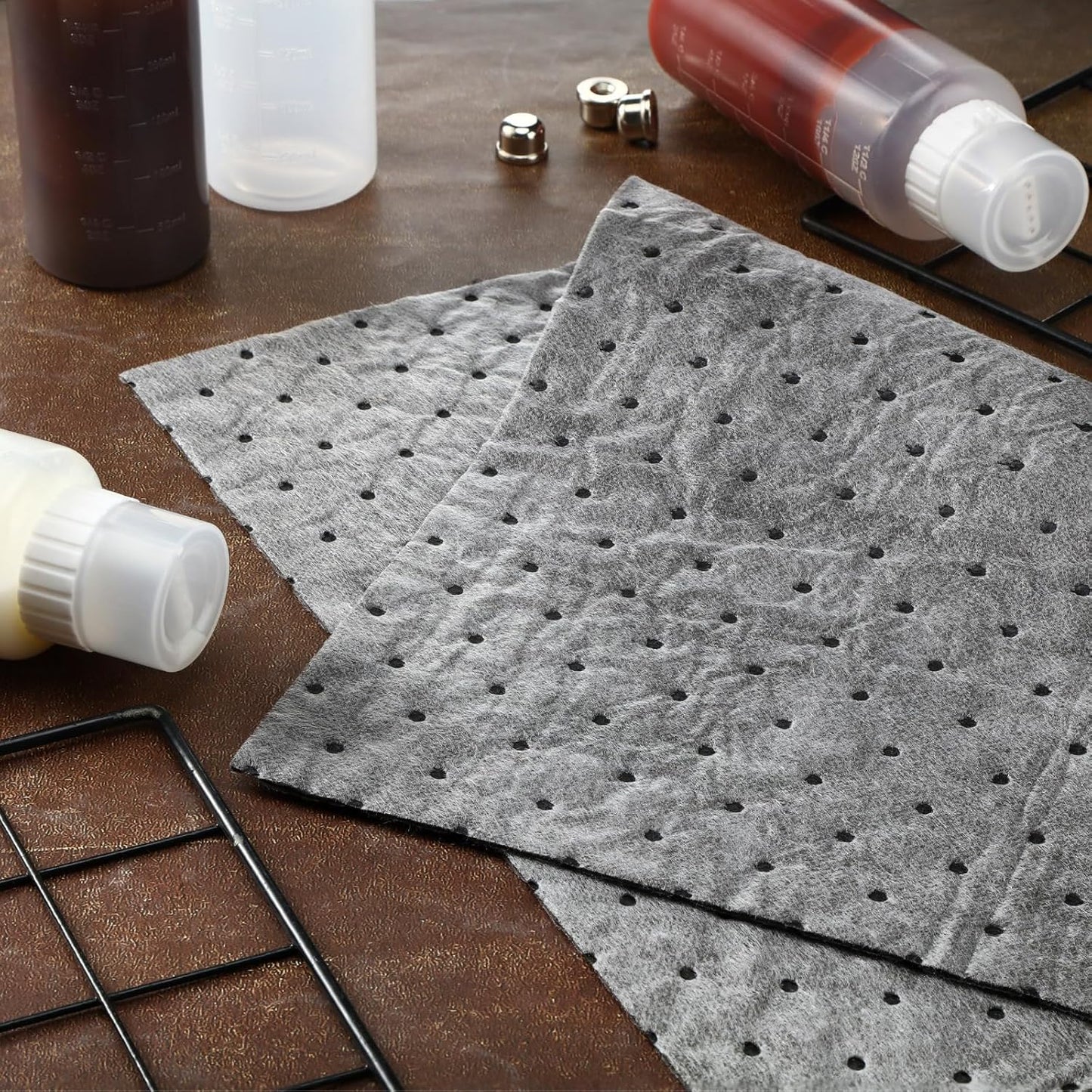 Hoolerry Oil Absorbent Pads Weight Dimpled Pad Garage Accessories Water Absorbent Mat Oil Spill Mat for Absorbing Protecting Home Garage Basement (9.8 x 13 Inch,Gray,1000 Pcs)