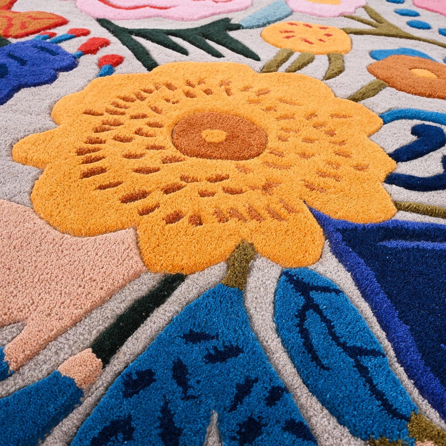 Handmade Wool Floral Area Rug for Living Room | Elegant Flower Garden Design, Soft, Thick and Durable | Bedroom, Dining Room & Home Decor Carpet (4' x 6', Floral H)