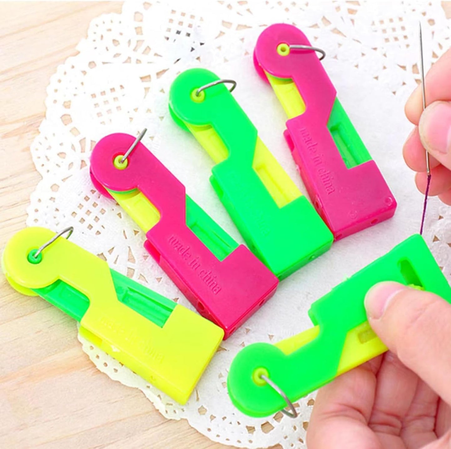 Automatic Needle Threader, DIY Hand Sewing Machine, Sewing Thread, for Embroidery, Cross Stitch Craft, 3PCS, (Random Color) (Asian, Packs, 3)