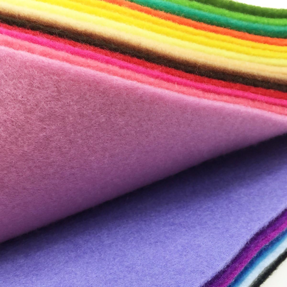 28pcs Thick 1.4mm Soft Felt Fabric Sheet Assorted Color Felt Pack DIY Craft Sewing Squares Nonwoven Patchwork (60x60cm)