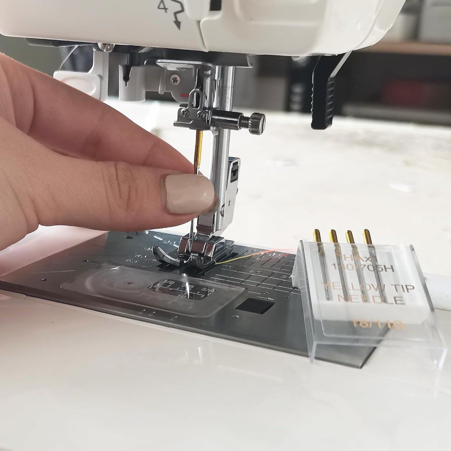 HONEYSEW 60 Pieces Sewing Machine Needles Universal Regular Point Machine Needles for Home Sewing Machine Compatible with Singer, Brother and Old Sewing Machine (Yellow Size, 18-60PCS)