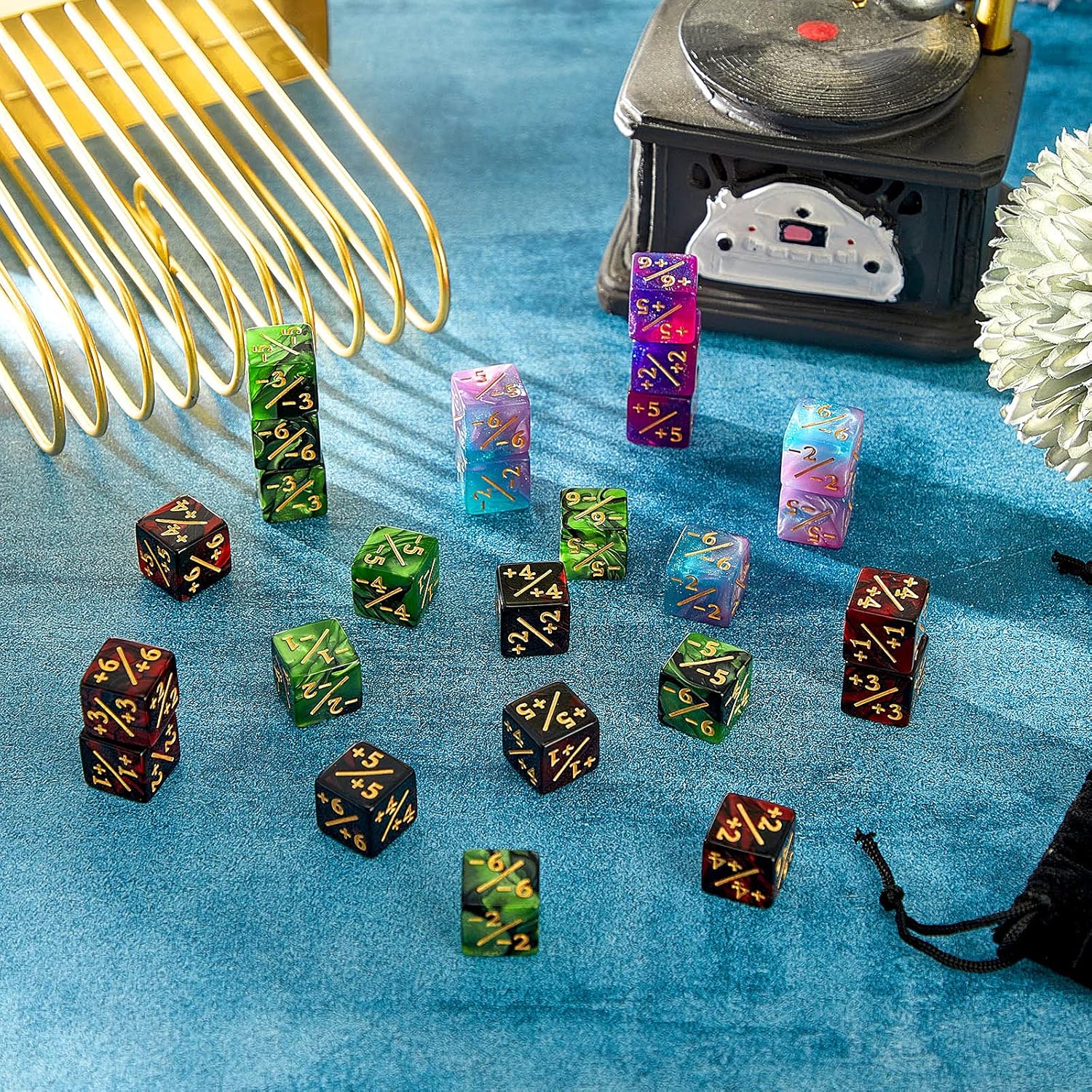 Sumind 48 Pcs Magic Life Counter Dice -1/+1 Counters Commander Buff Tokens 6 Sided Dice Loyalty Life Gifts Compatible with MTG CCG TCG Cards Gaming Accessory (Delicate Style)