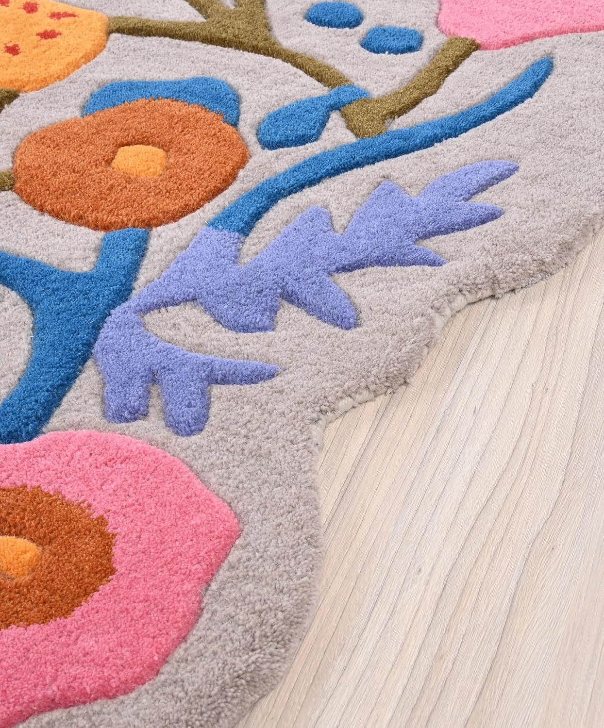Handmade Wool Floral Area Rug for Living Room | Elegant Flower Garden Design, Soft, Thick and Durable | Bedroom, Dining Room & Home Decor Carpet (6' x 8', Floral H)
